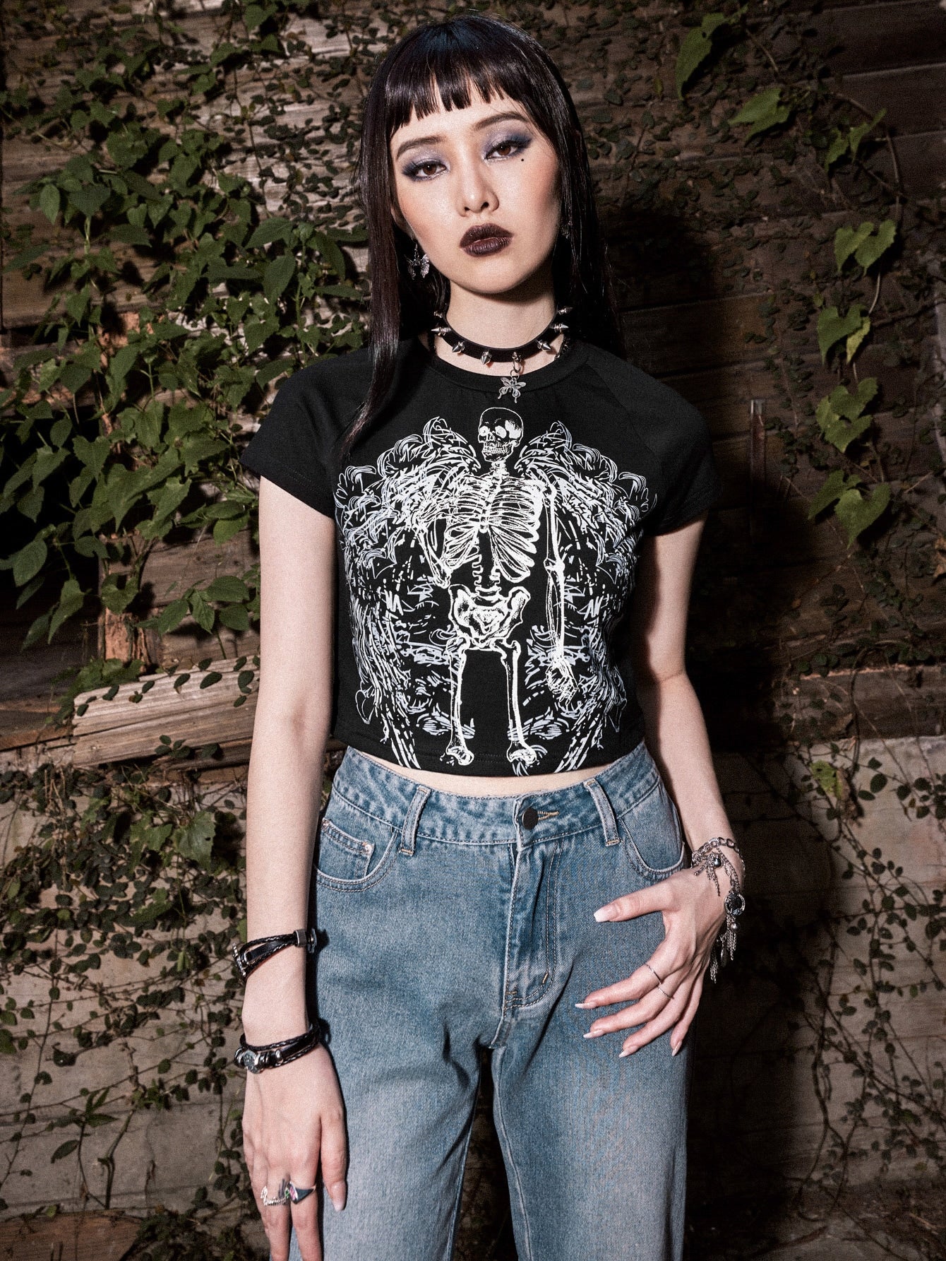 Goth Skull Graphic Crop Tee for Women